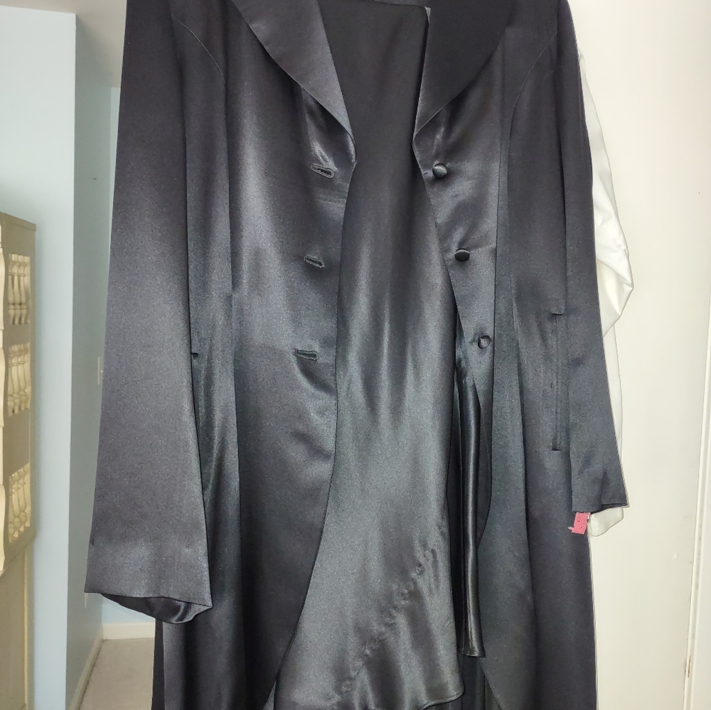 Black silk charmeuse jacket and dress.J size 10,d size large.